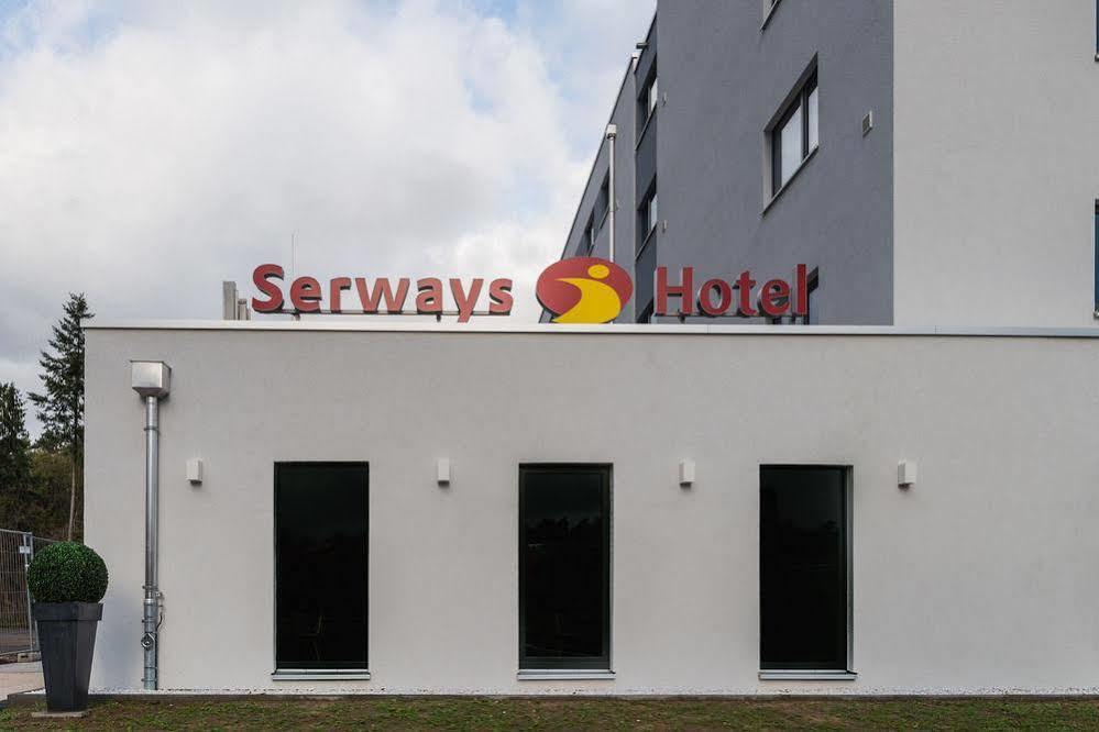 Serways Hotel Weiskirchen Nord Родґау Екстер'єр фото